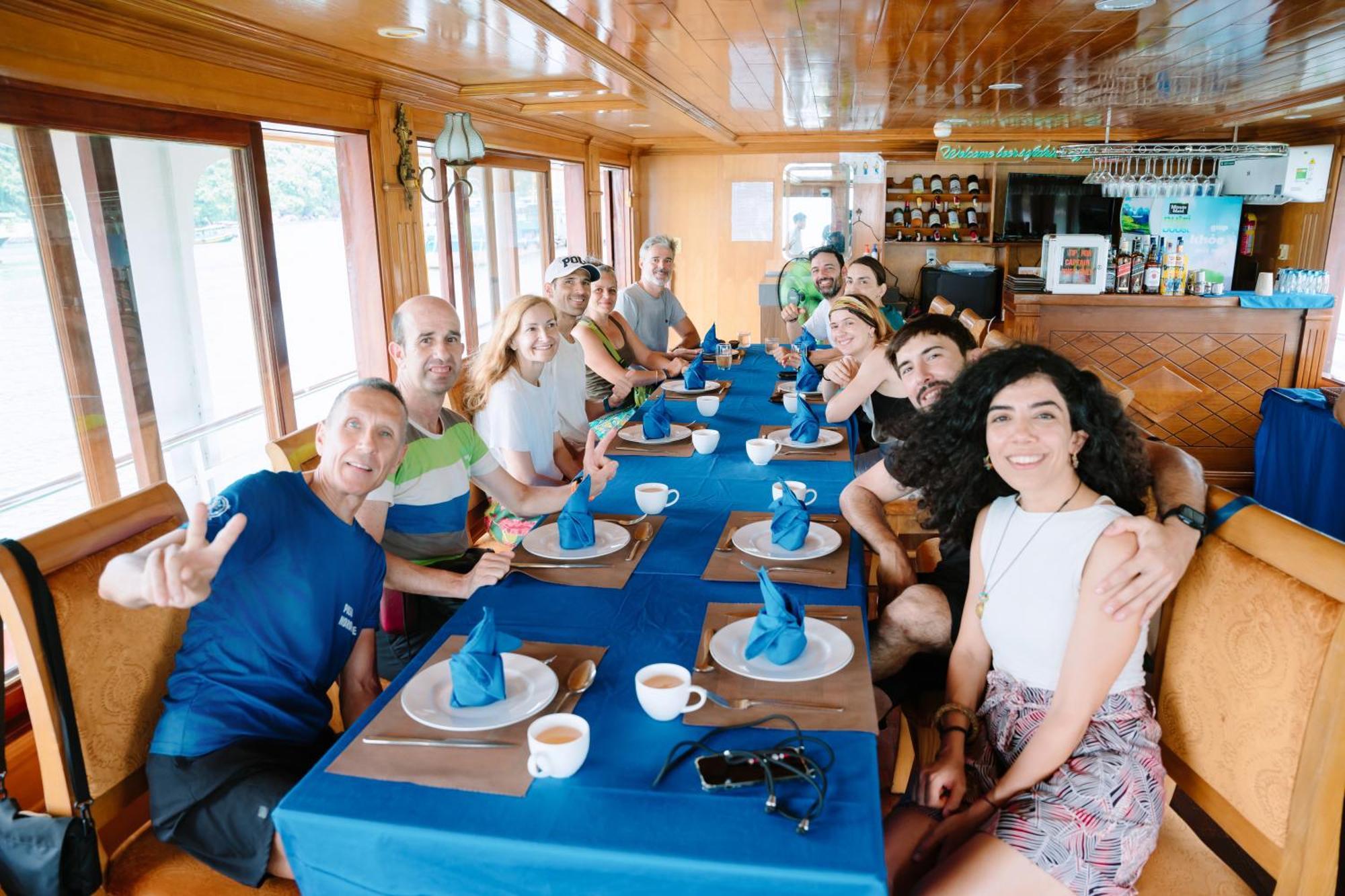 ホテル Venezia Cruises ハロン エクステリア 写真