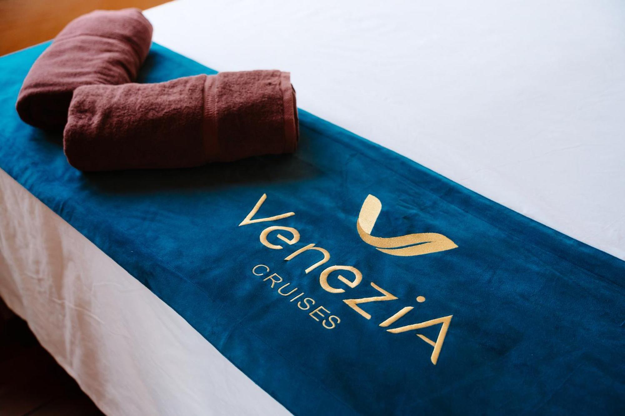 ホテル Venezia Cruises ハロン エクステリア 写真