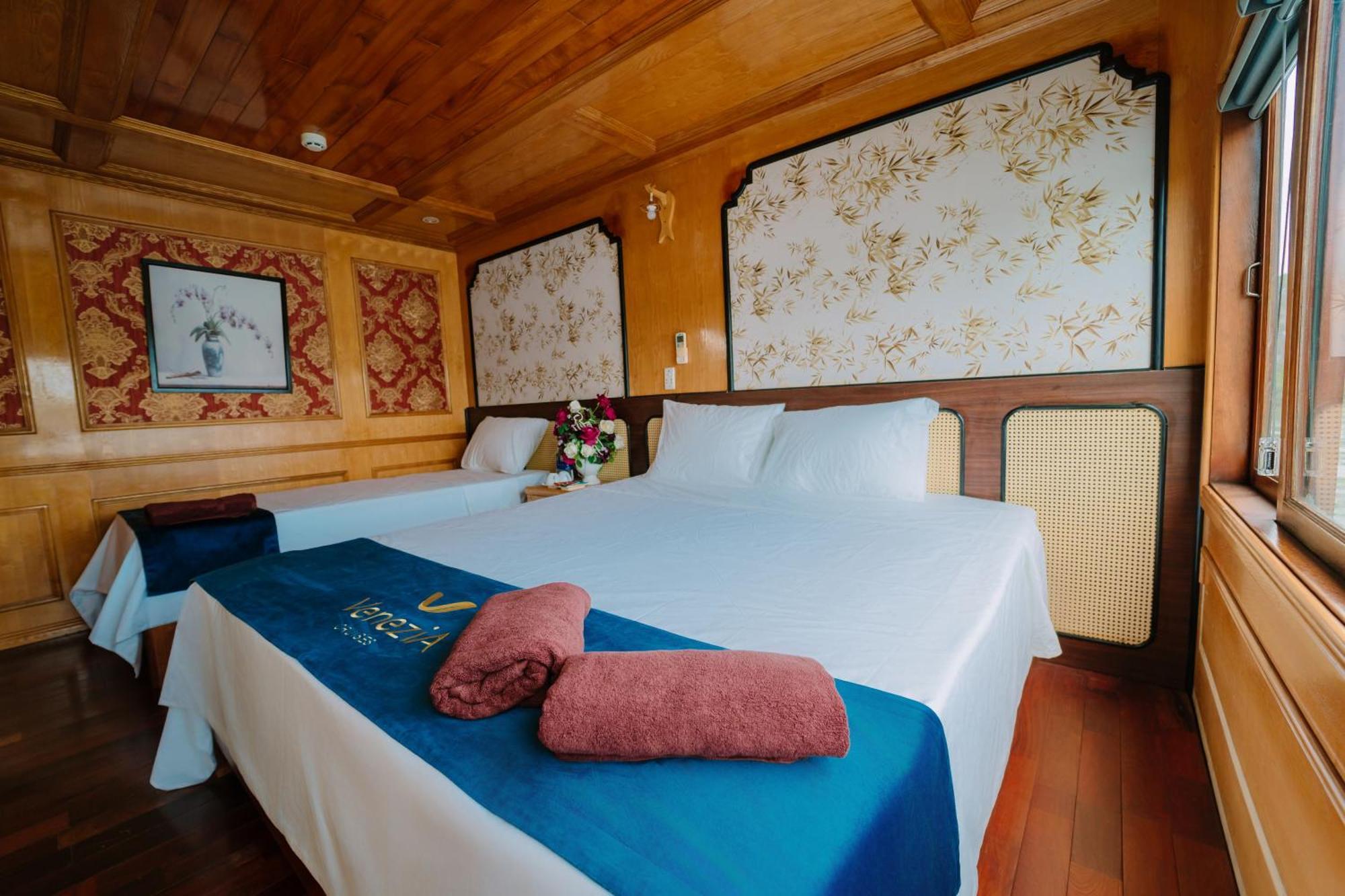 ホテル Venezia Cruises ハロン エクステリア 写真