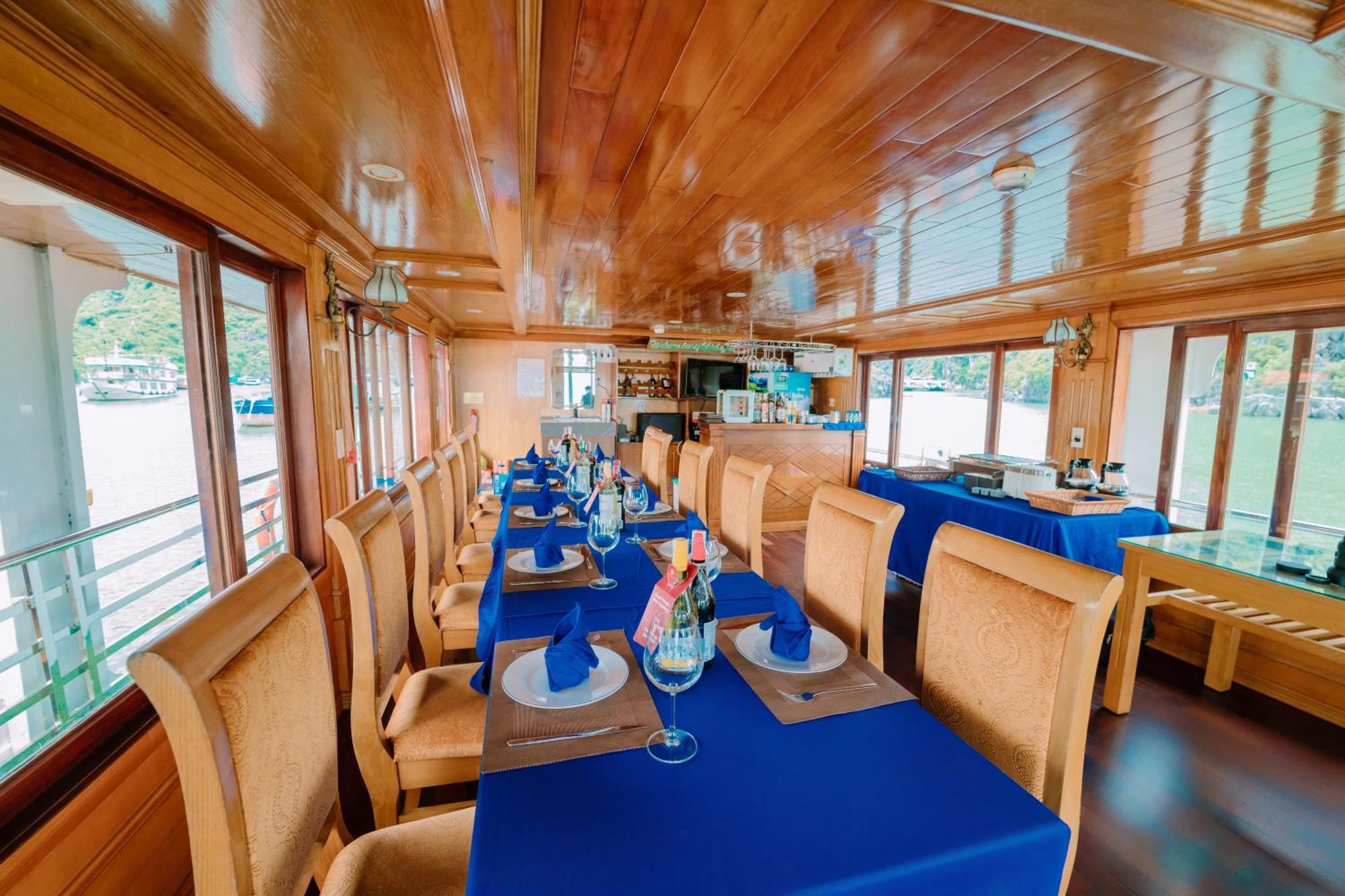 ホテル Venezia Cruises ハロン エクステリア 写真